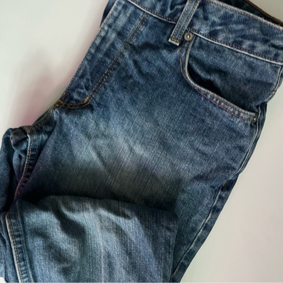 Banana Republic • Medium Wash Flare Jeans - Picture 3 of 4